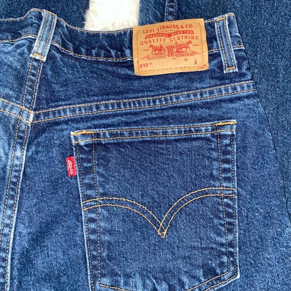 Levi flare jeans. - Picture 5 of 5